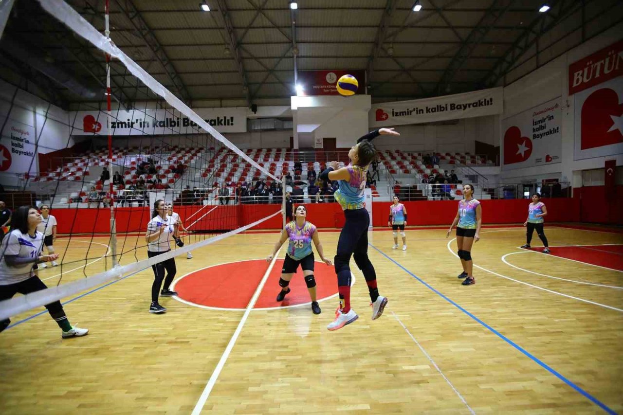 Bayraklı’da yaz spor okulları başlıyor