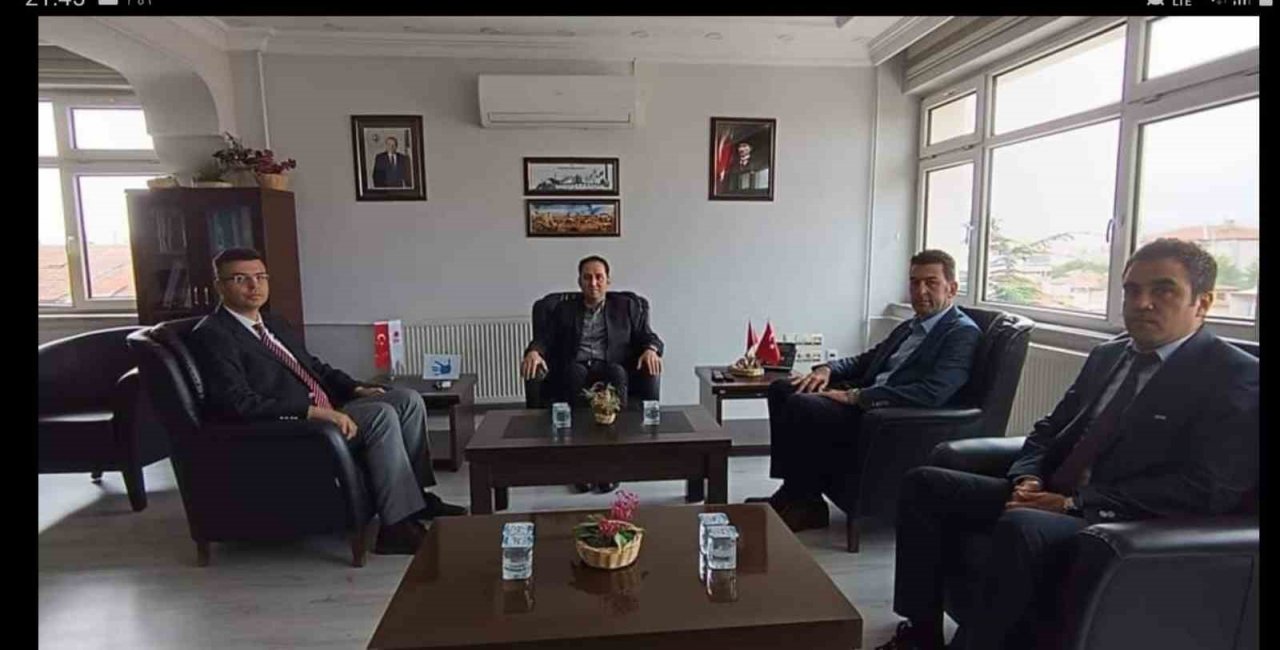 İl Sağlık Müdürü Korkmaz, Bolvadin’deki Devlet Hastanesi’nde hastaların sorunlarını dinledi