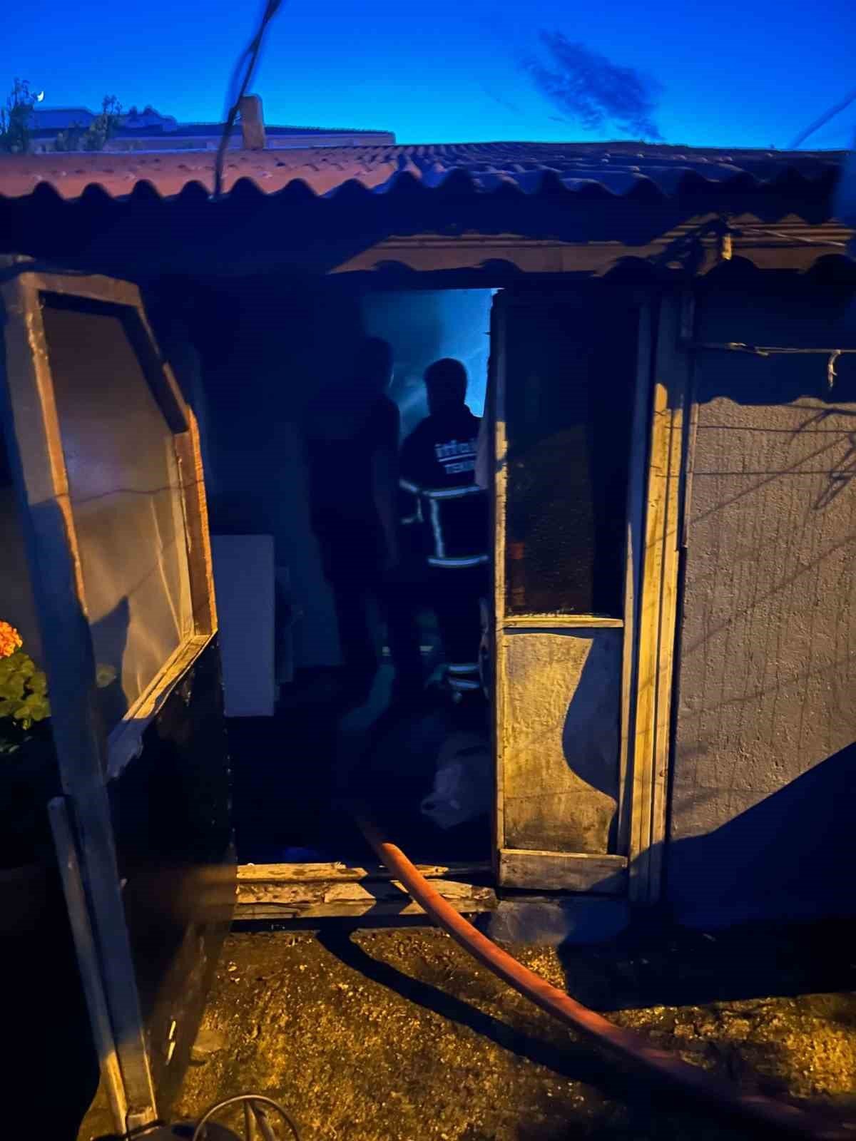 Muratlı’da ev yangını