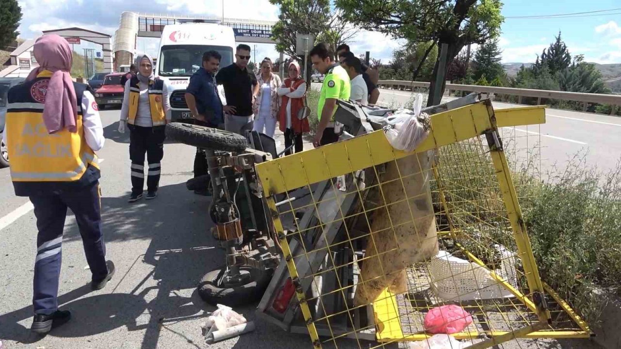 Otomobil ile elektrikli bisiklet çarpıştı: 1 yaralı