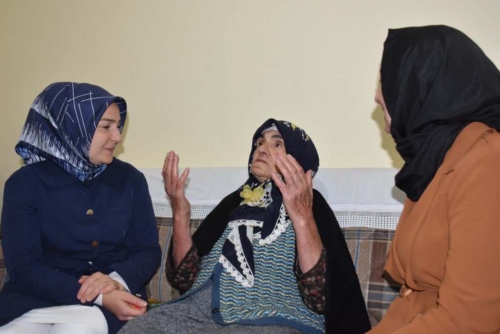 Başkanın Eşi Fatma Çolakbayrakdar, ‘Gönül Kazan’ı ile gönülleri kazanmaya devam ediyor