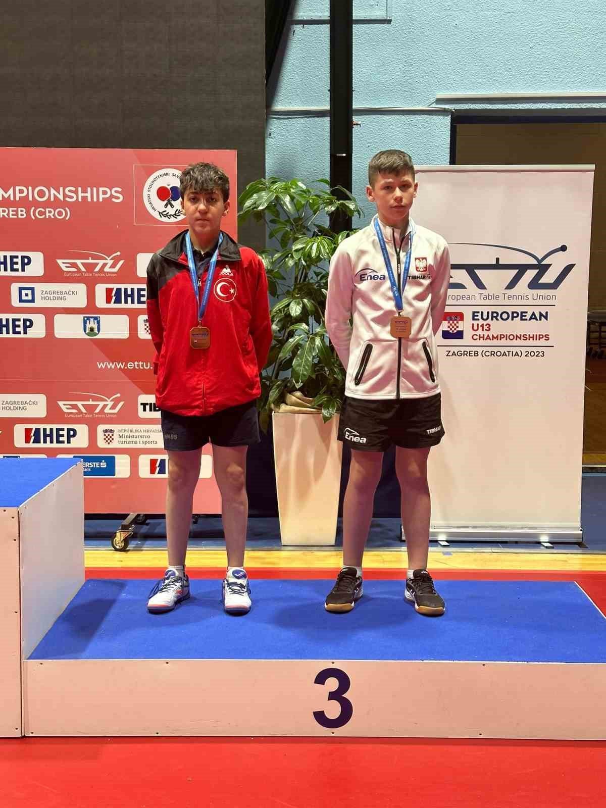 Başkan Çolakbayrakdar; “Alt yapıdan yetiştirdiğimiz kahraman, dünyanın tanıdığı bir sporcu oldu”