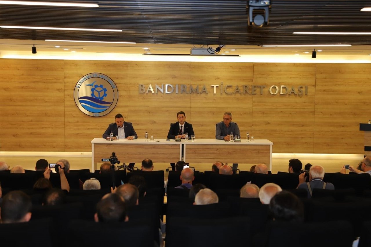 Bandırma il olabilmek için toplandı