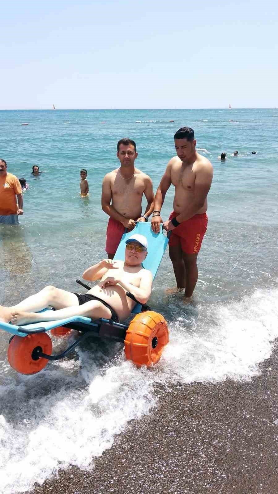 Deniz keyfi engel tanımıyor