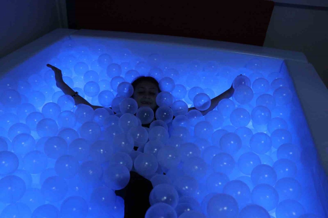 Özel çocukların tüm ihtiyaçlarına cevap verecek merkez: ÇÖZGEM