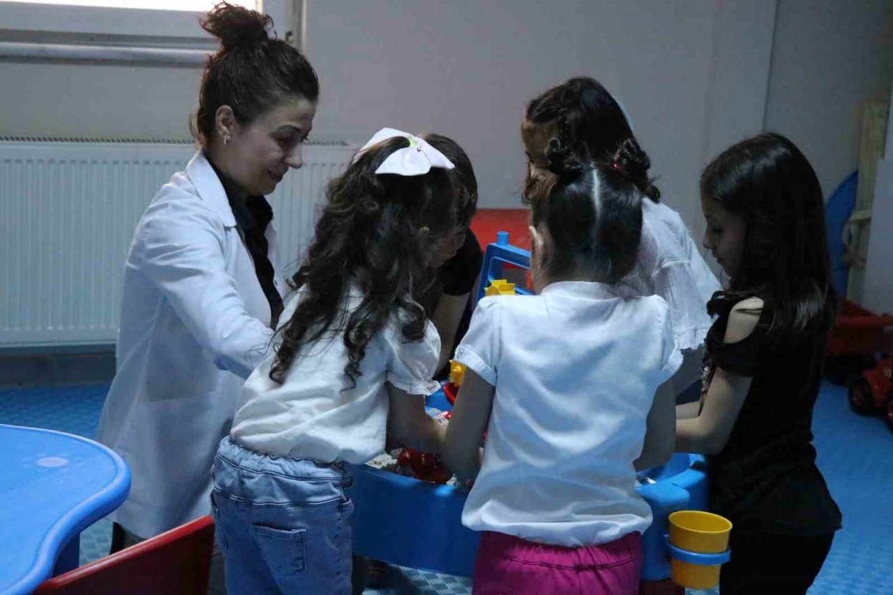 Özel çocukların tüm ihtiyaçlarına cevap verecek merkez: ÇÖZGEM