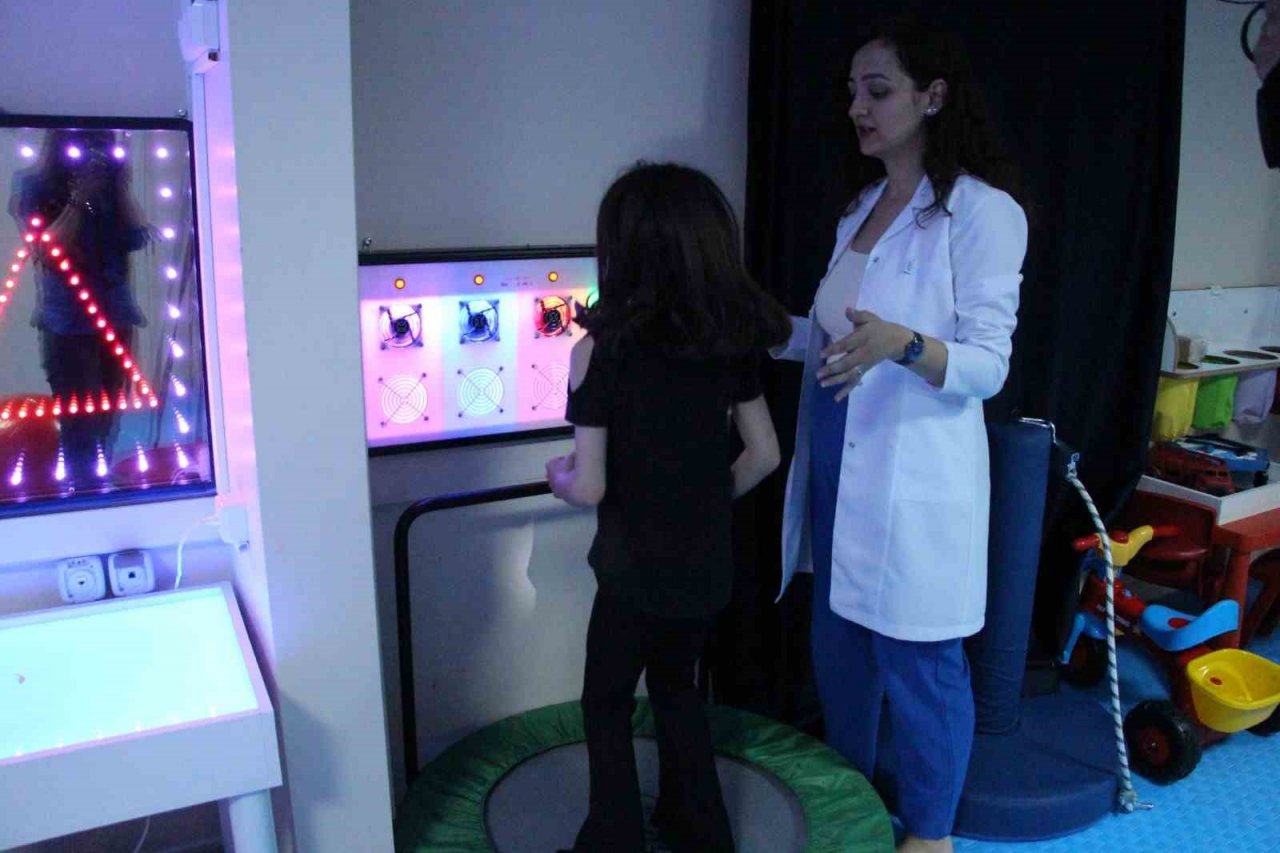 Özel çocukların tüm ihtiyaçlarına cevap verecek merkez: ÇÖZGEM