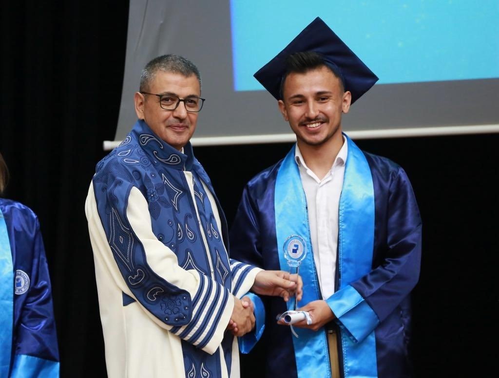 PAÜ’de mezuniyet coşkusu başladı