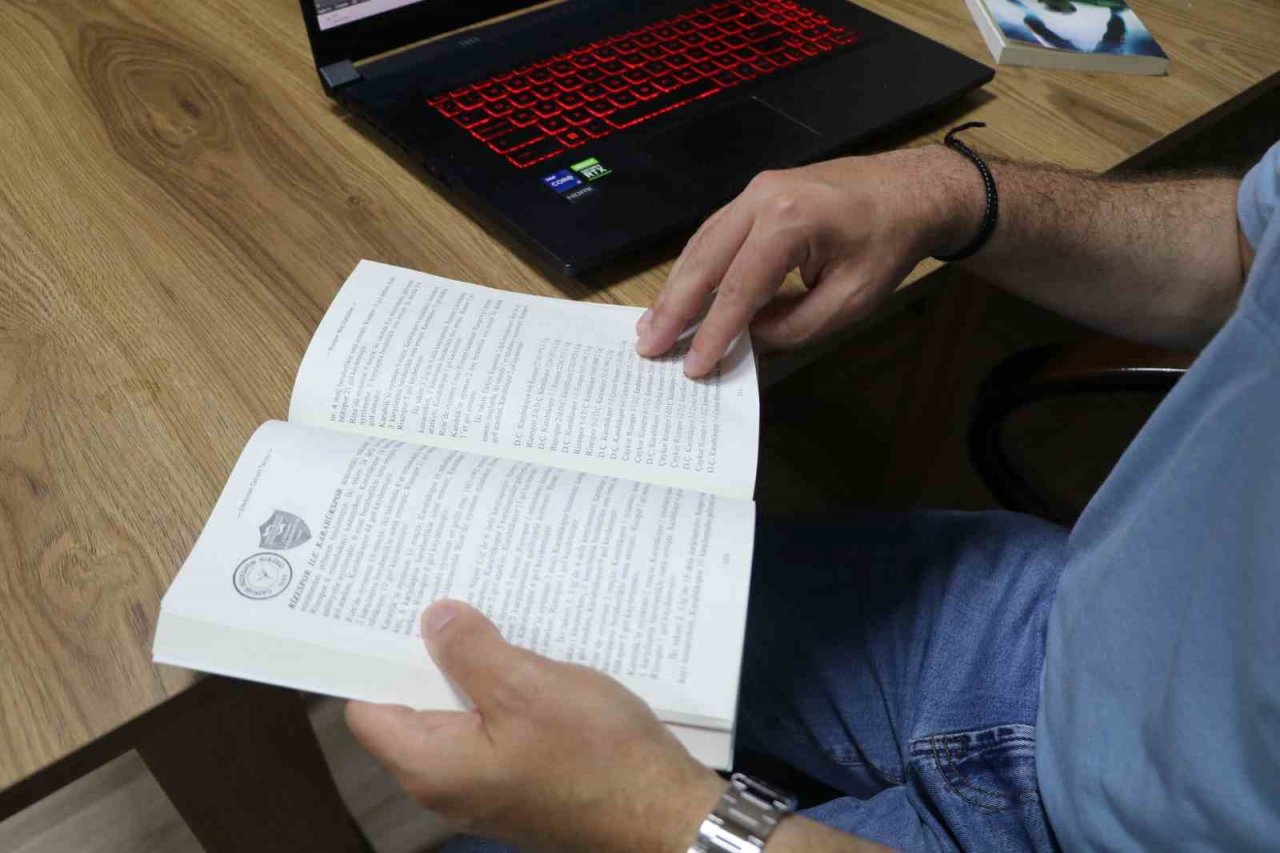 Rizeli araştırmacı, Rizespor’un 55 sezonluk maç istatistiklerini kitap haline getirdi