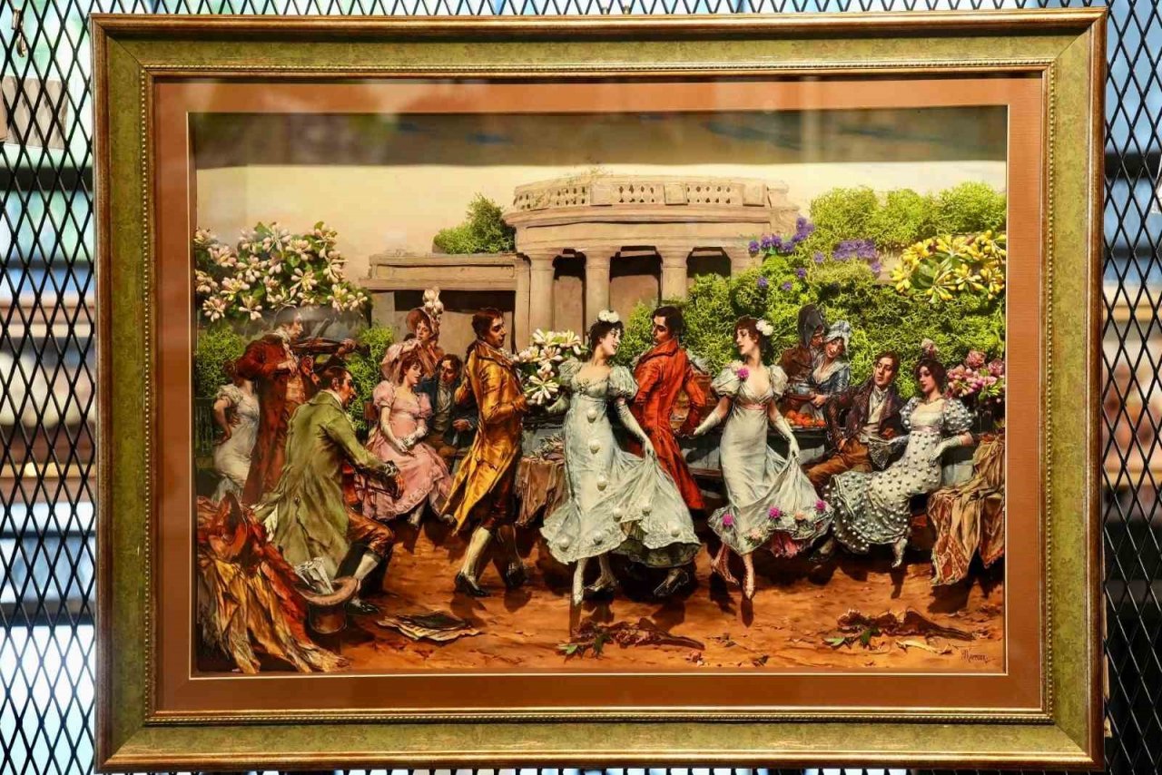 Kadınların, yağlı boya ve rölyef eserleri görücüye çıktı