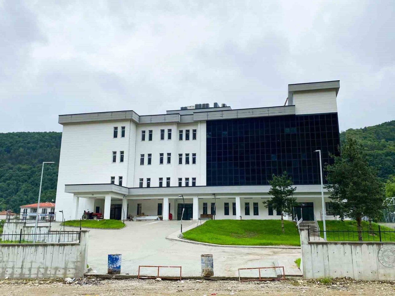 Erfelek Devlet Hastanesi inşaatı tamam