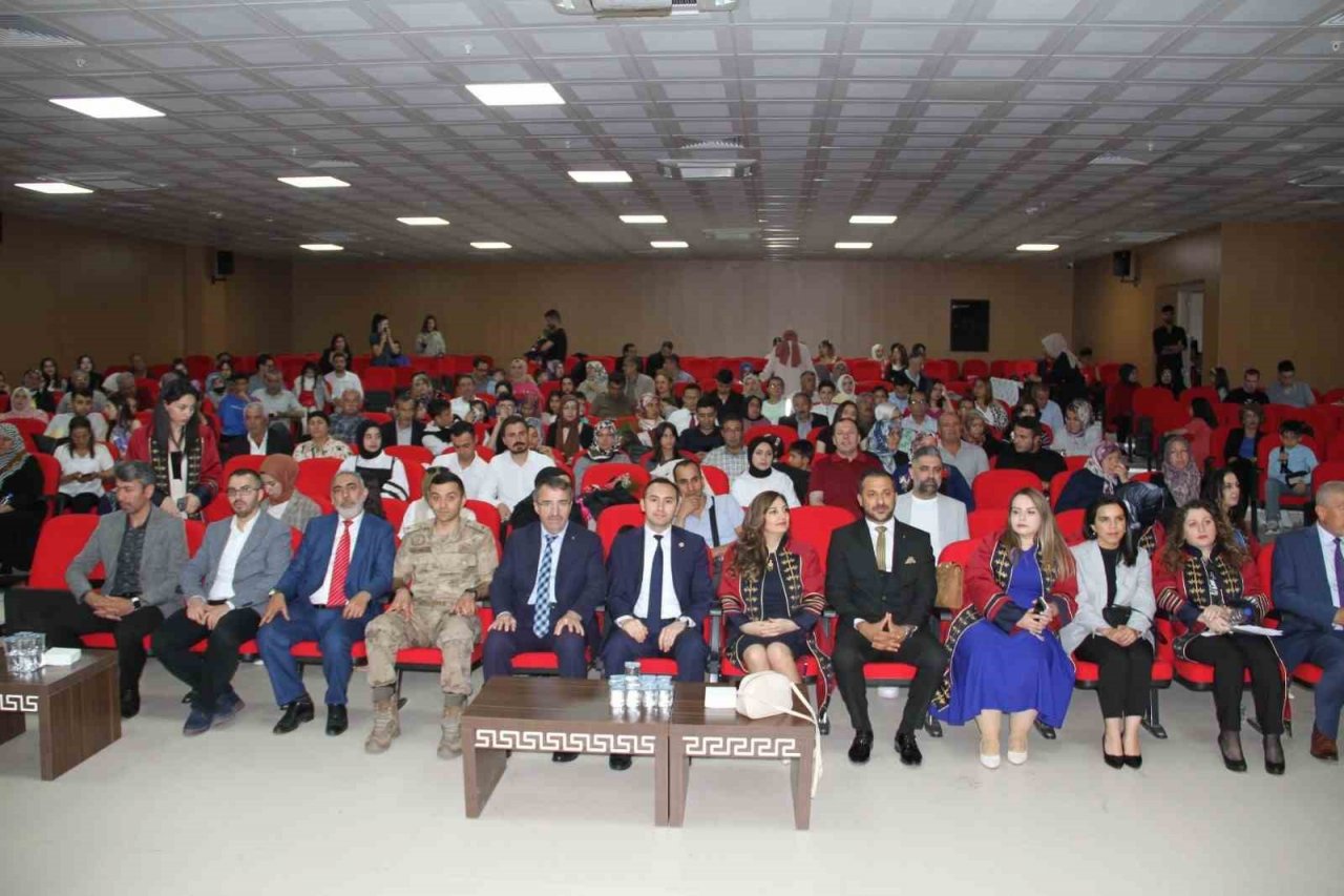 139 hemşire adayı mezun oldu