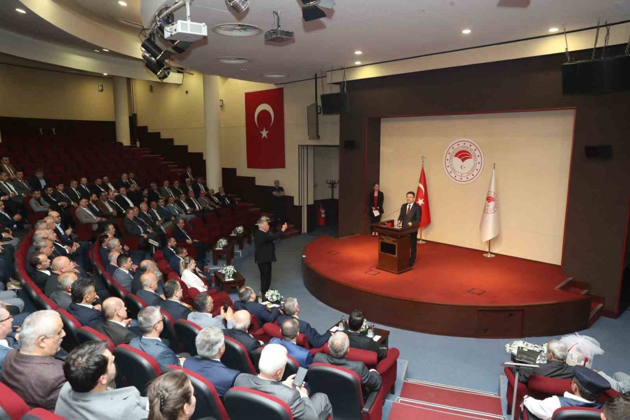 Tarım ve Orman Bakanı Yumaklı, Kastamonu heyeti ile bir araya geldi