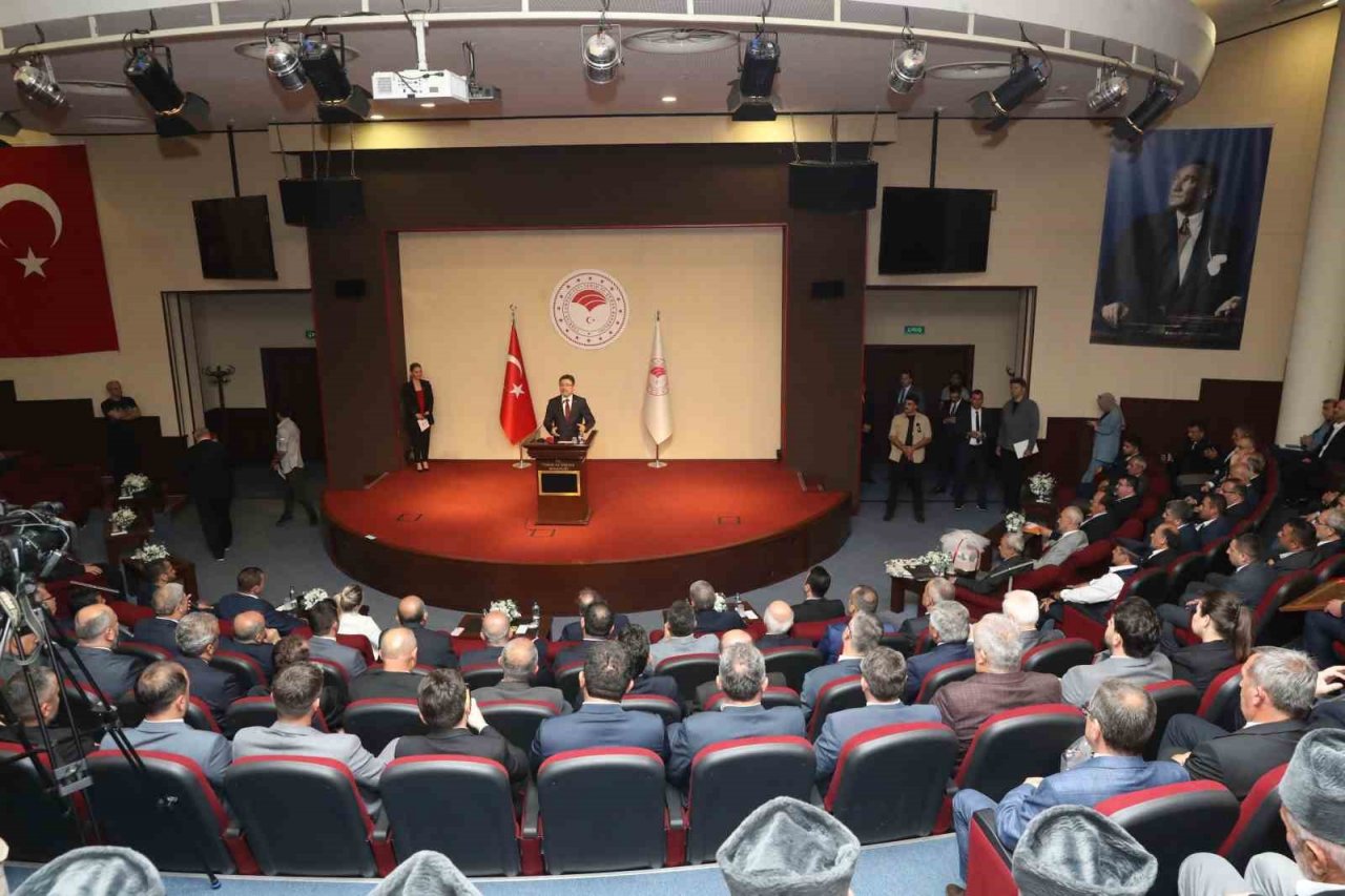 Tarım ve Orman Bakanı Yumaklı, Kastamonu heyeti ile bir araya geldi