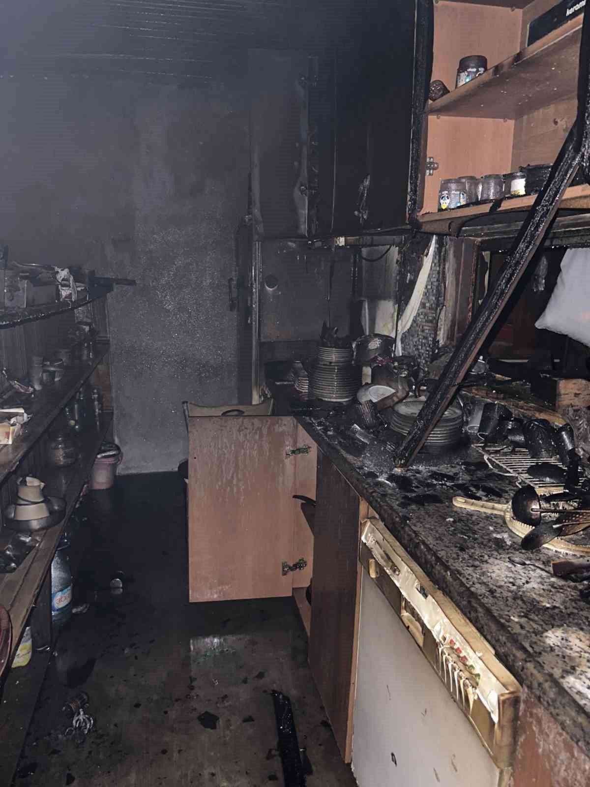 Muratlı’da ev yangını