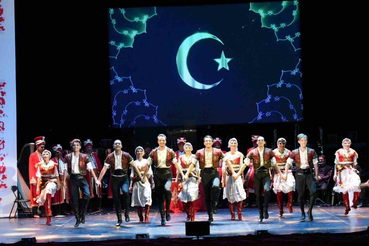 Türkiye ve Ukrayna’nın kültürel değerleri aynı sahnede buluştu