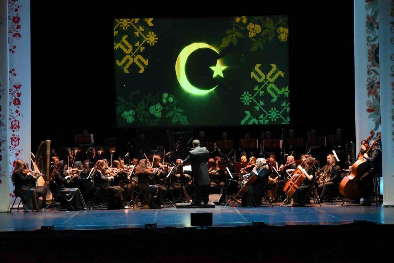 Türkiye ve Ukrayna’nın kültürel değerleri aynı sahnede buluştu