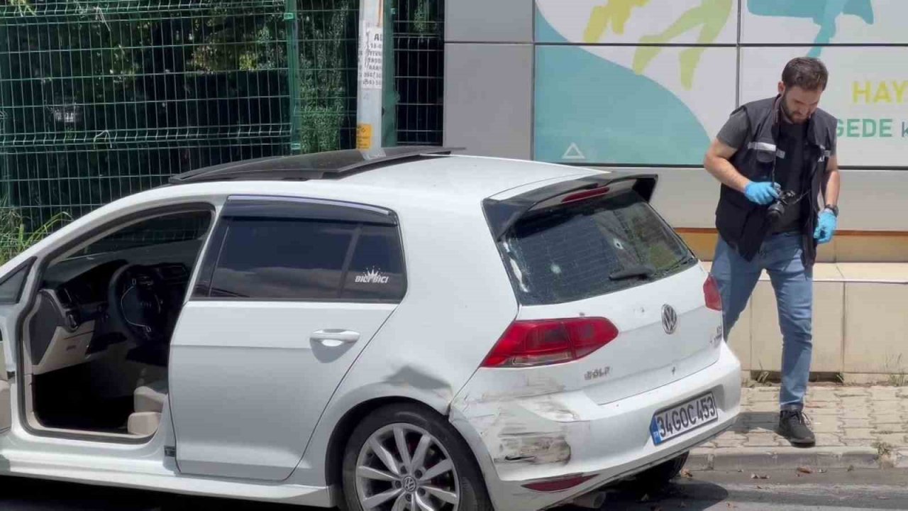 Ümraniye’de otomobile silahlı saldırı: 1 yaralı