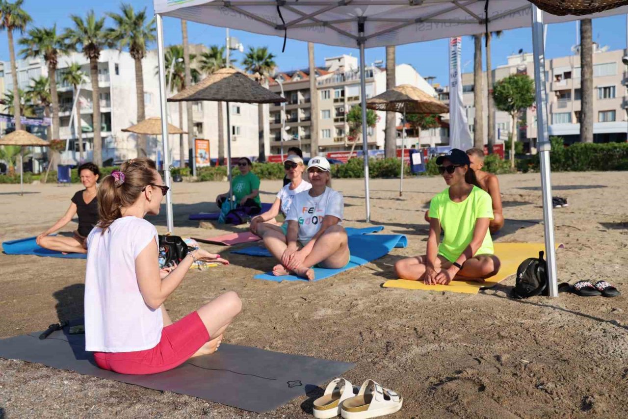 Marmarisliler güne yogayla başladı