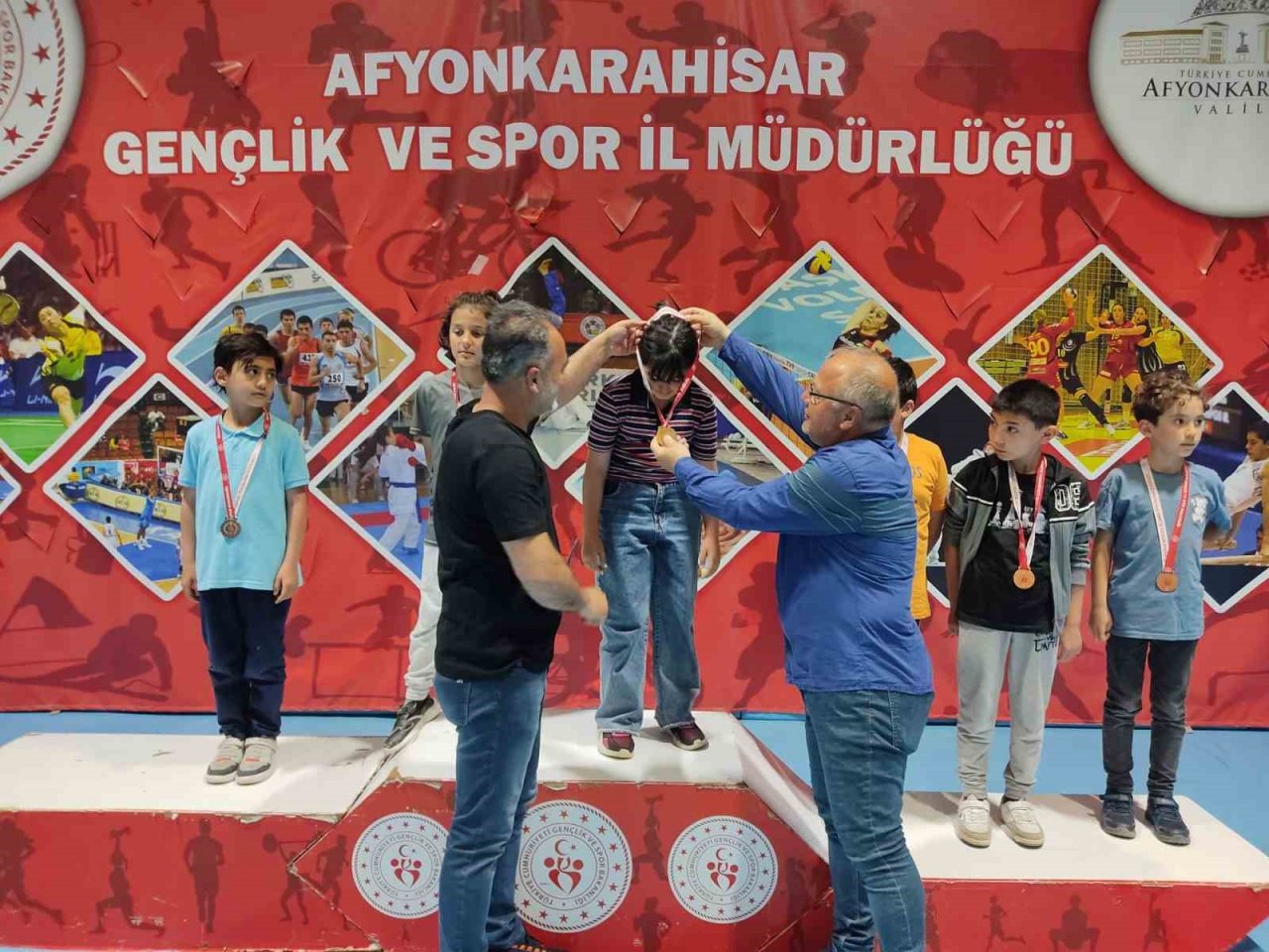 Afyonkarahisar’da satranç turnuvası tamamlandı