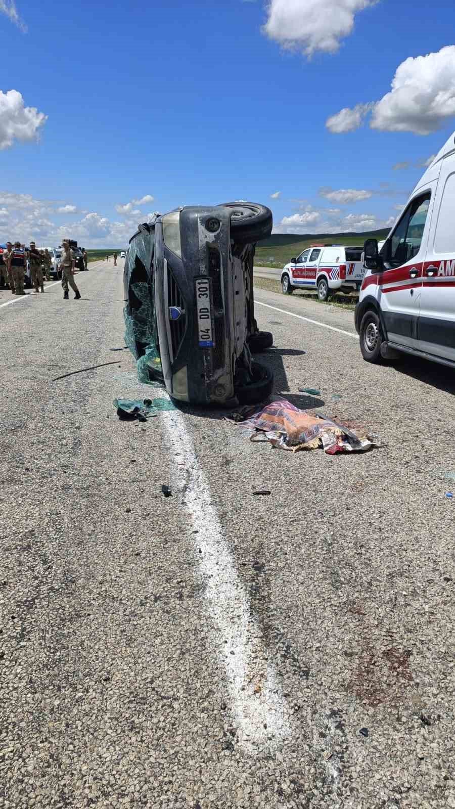 Ağrı’da trafik kazası; 1 çocuk öldü, 6 kişi yaralandı