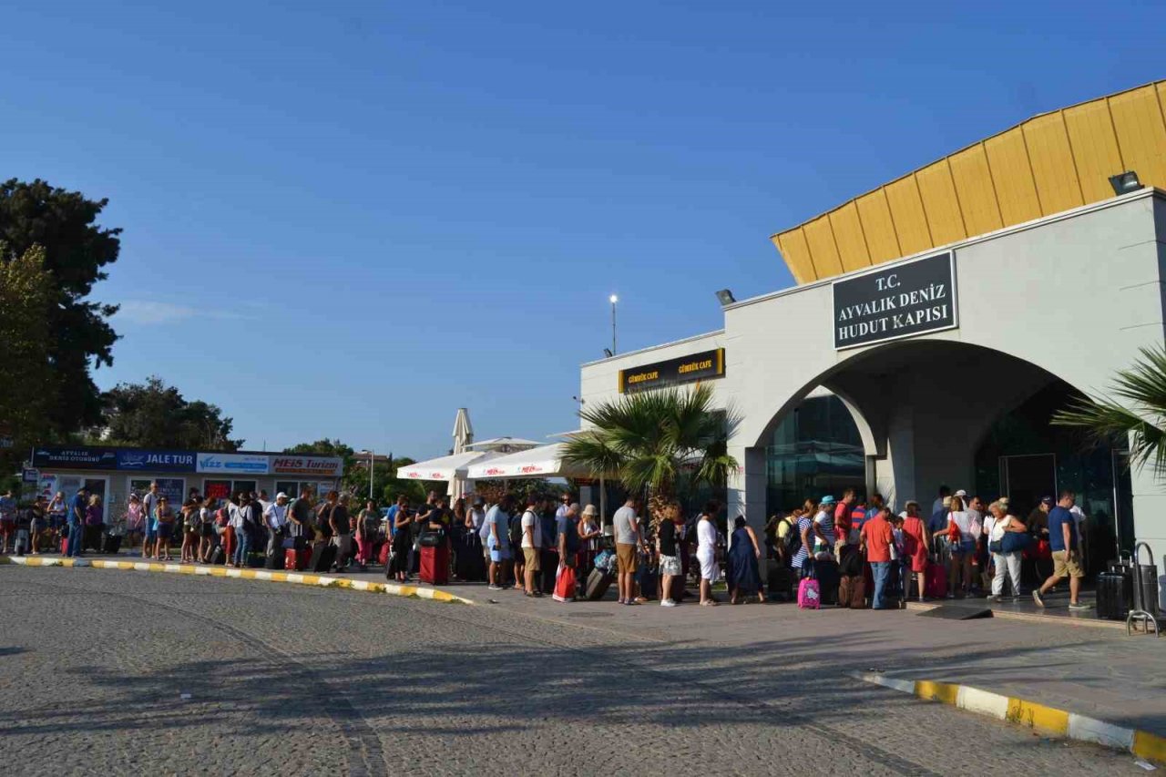 Balıkesirli deniz turizmcileri vize sorununa rağmen bayramda yüzde 90 civarında turist bekliyor