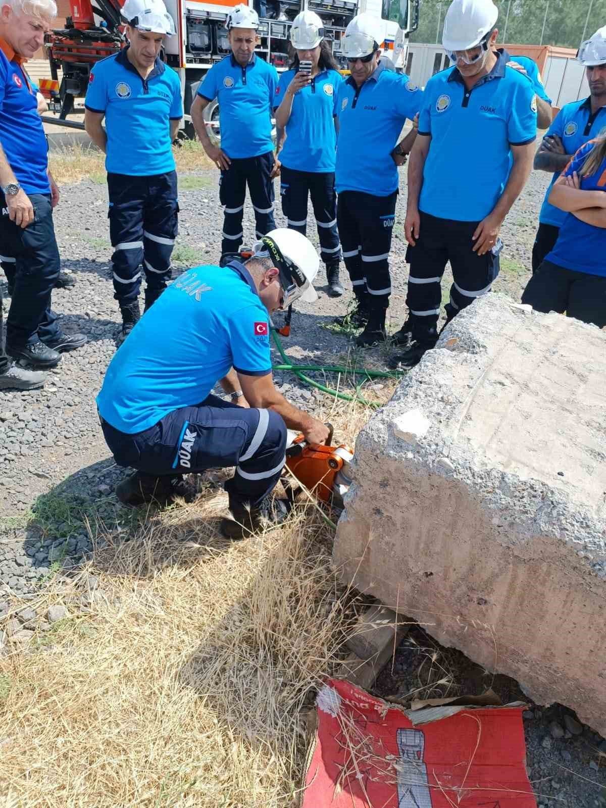DÜAK akreditasyon eğitimlerine devam ediyor