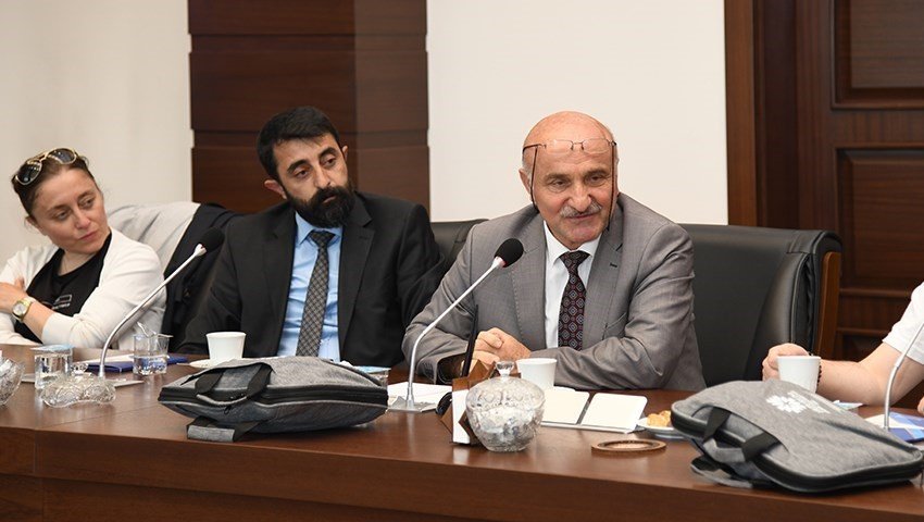 Rektör Çakmak Etüt Merkezi Öğretmenlerini Konuk Etti