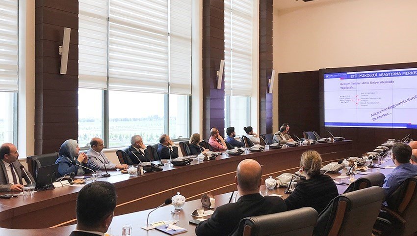 Rektör Çakmak Etüt Merkezi Öğretmenlerini Konuk Etti