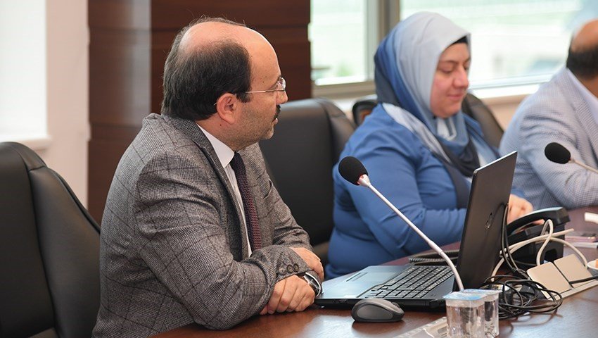 Rektör Çakmak Etüt Merkezi Öğretmenlerini Konuk Etti