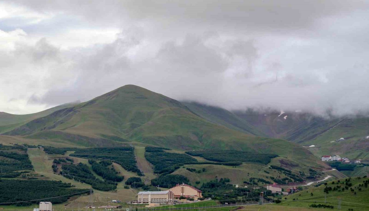 Erzurum’da Karadeniz’i aratmayan manzaralar