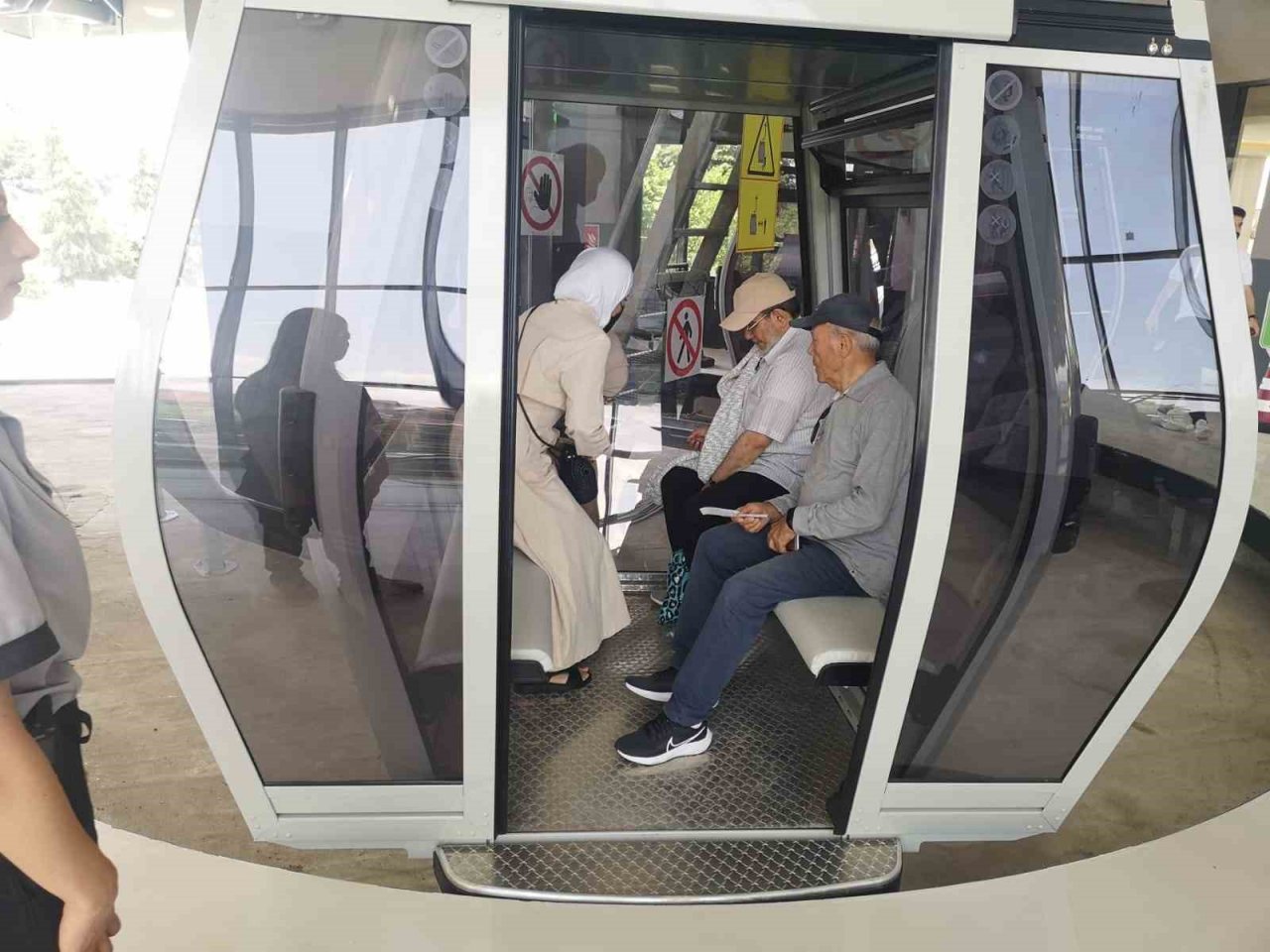 Bilet satışları başladı, teleferik vatandaşların hizmetine açıldı