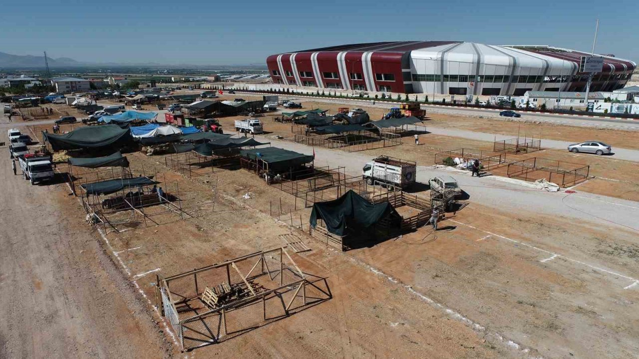 Karaman’da kurban satış ve kesim yerleri belirlendi