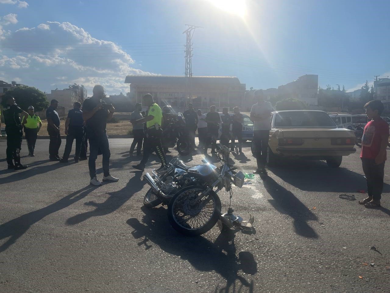 Kilis’te motosiklet ile otomobil çarpıştı: 1 yaralı