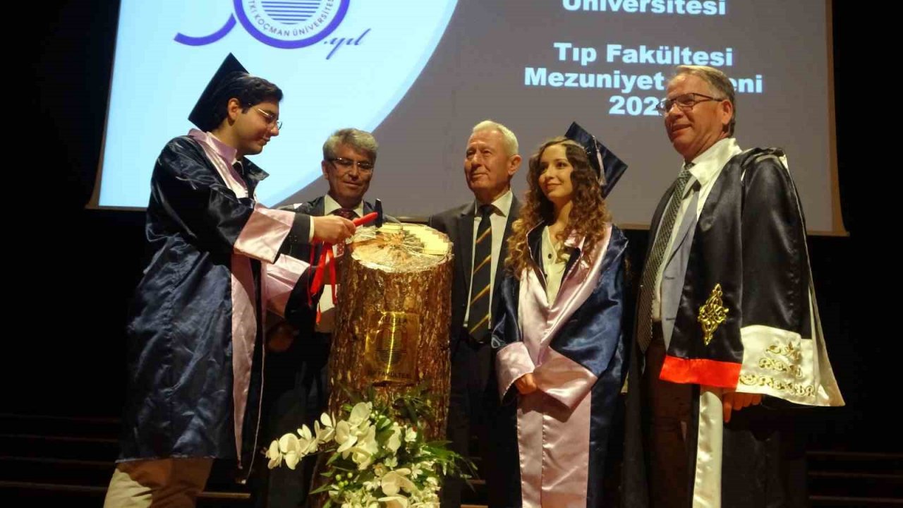 MSKÜ Tıp Fakültesi’nden 127 öğrenci mezun oldu