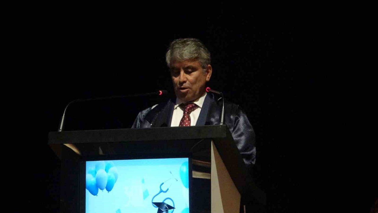 MSKÜ Tıp Fakültesi’nden 127 öğrenci mezun oldu