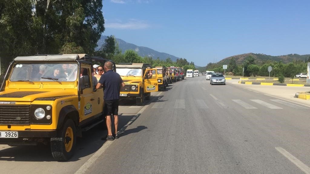 Fethiye’de bayram öncesi safari araçları denetlendi