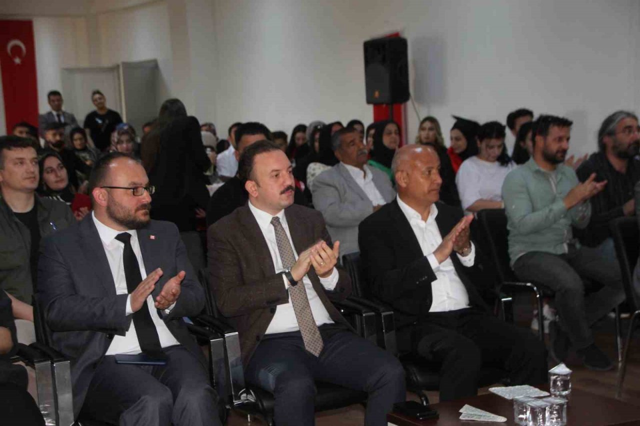 Malazgirt MYO’da mezuniyet coşkusu
