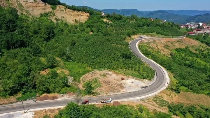 Ordu’da 23 mahalleyi ilgilendiren 80 yıllık ulaşım sorunu çözüldü