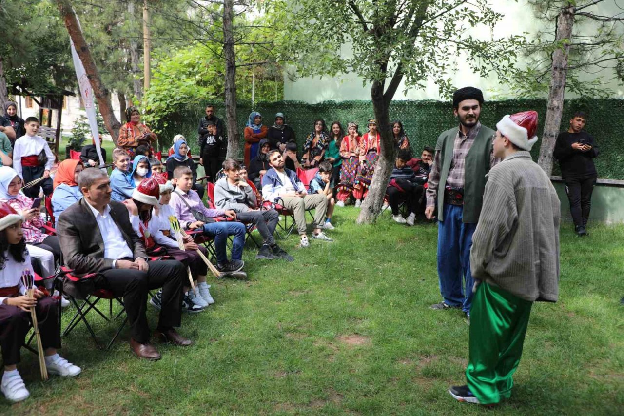 Sivas’ta yaz okulu açıldı