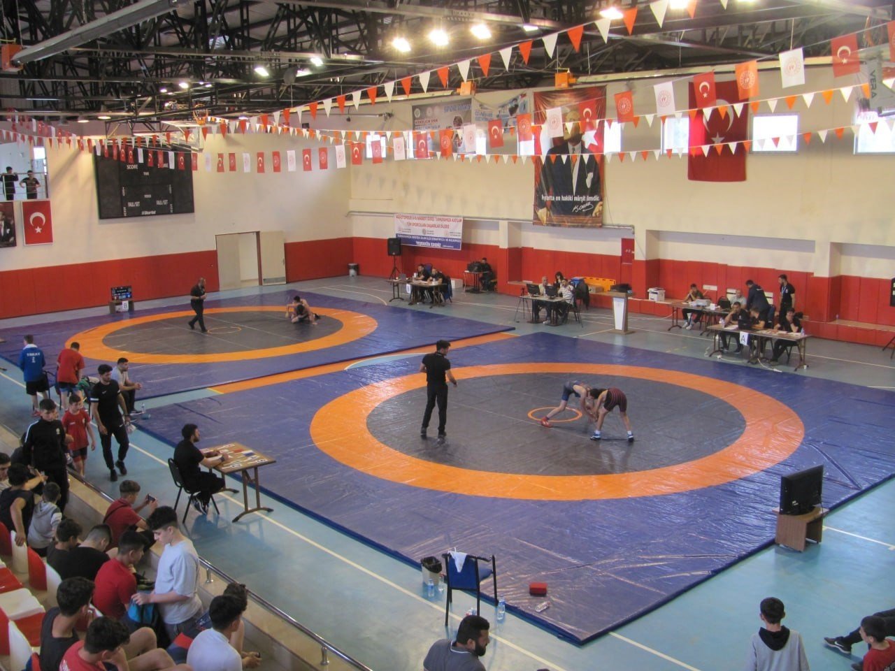 Yiğitler minderde hünerlerini sergiledi