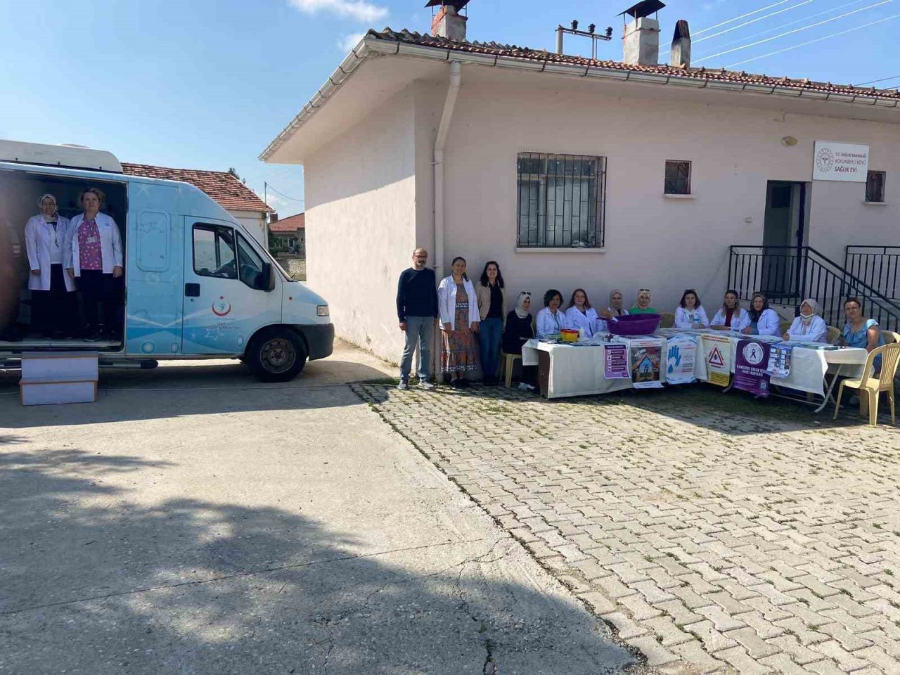 Uşak’ın köylerinde halk sağlığı günleri devam ediyor