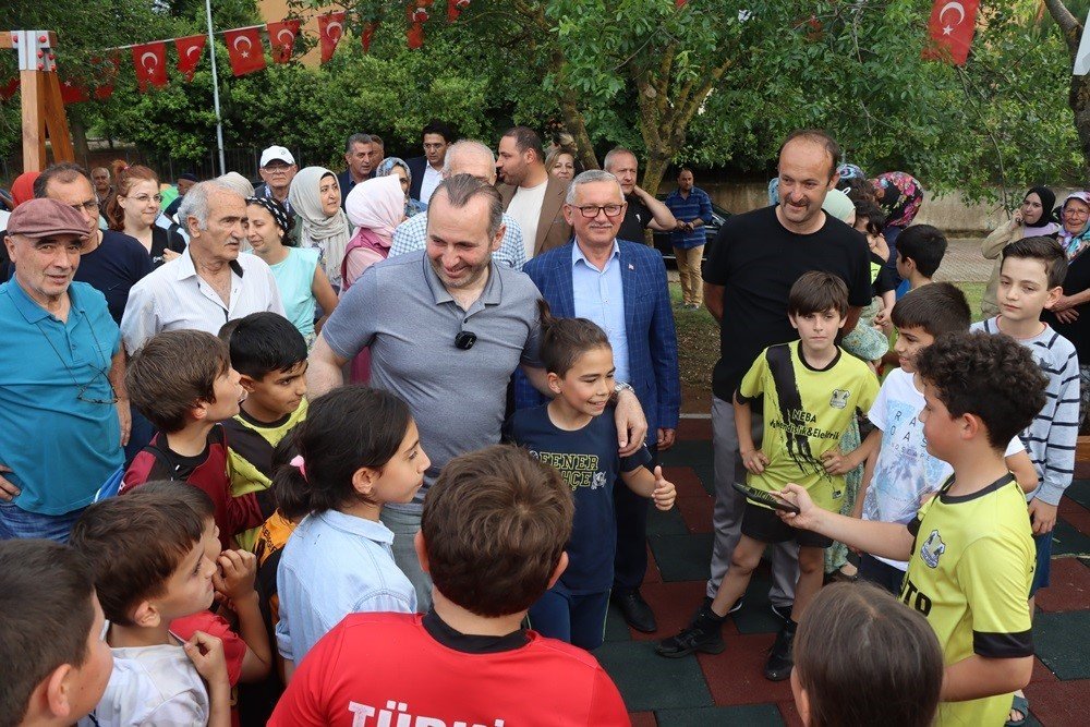 Paşakent’te çocuk parkı açıldı