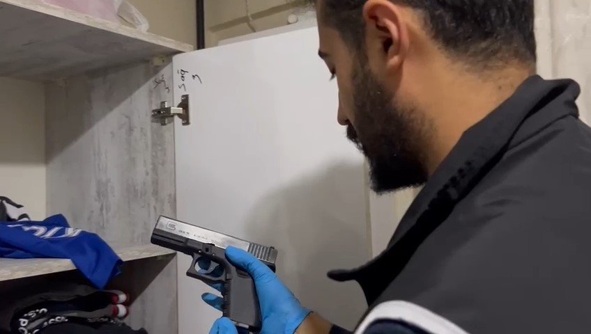 Bursa merkezli ruhsatsız silah operasyonu: 5 kişi tutuklandı