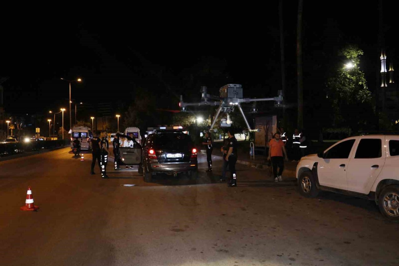 Adana’da hava destekli, 1739 polisle “Huzur ve Güven” uygulaması