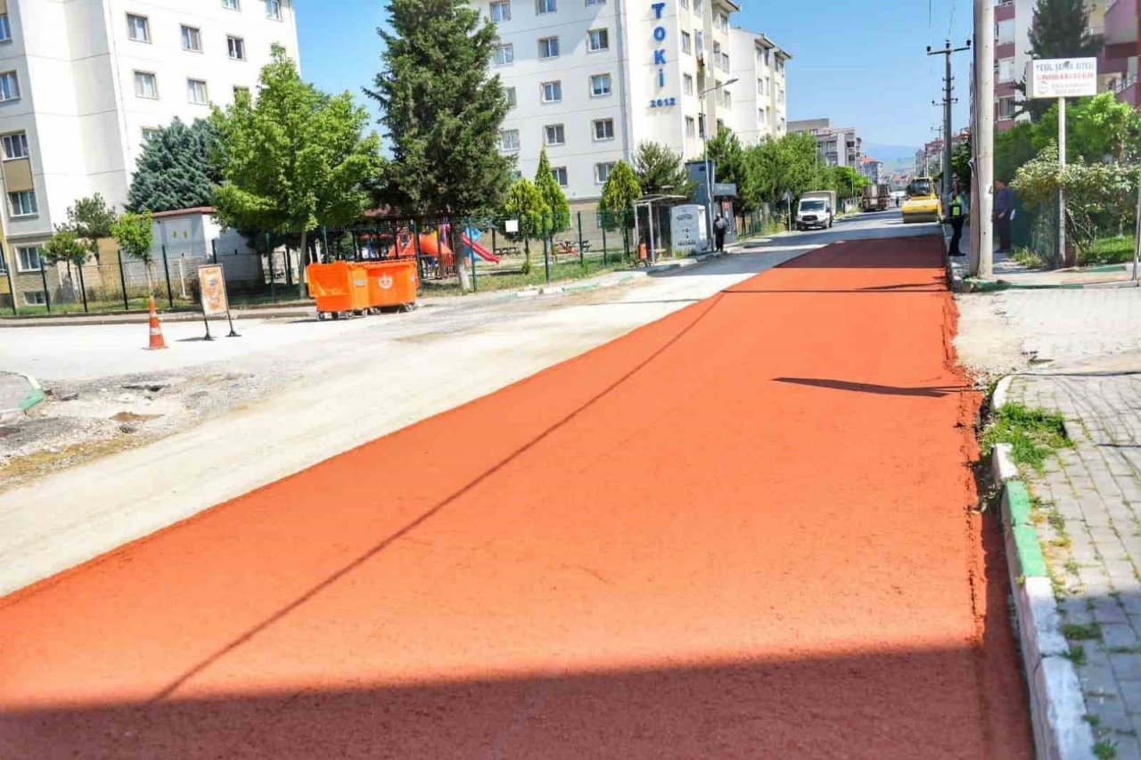 Yenişehir’de sokak ve caddeler asfaltlanıyor