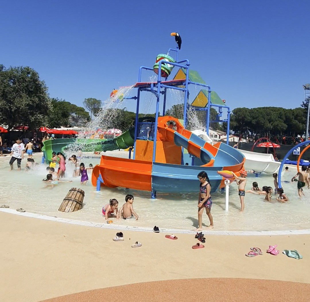 Aydın Tekstil Park çocuklara aquaparkıyla da eğlence sunuyor