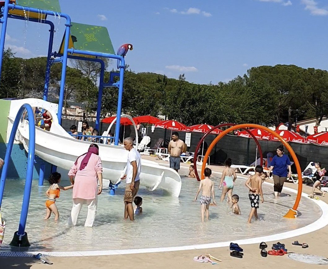 Aydın Tekstil Park çocuklara aquaparkıyla da eğlence sunuyor