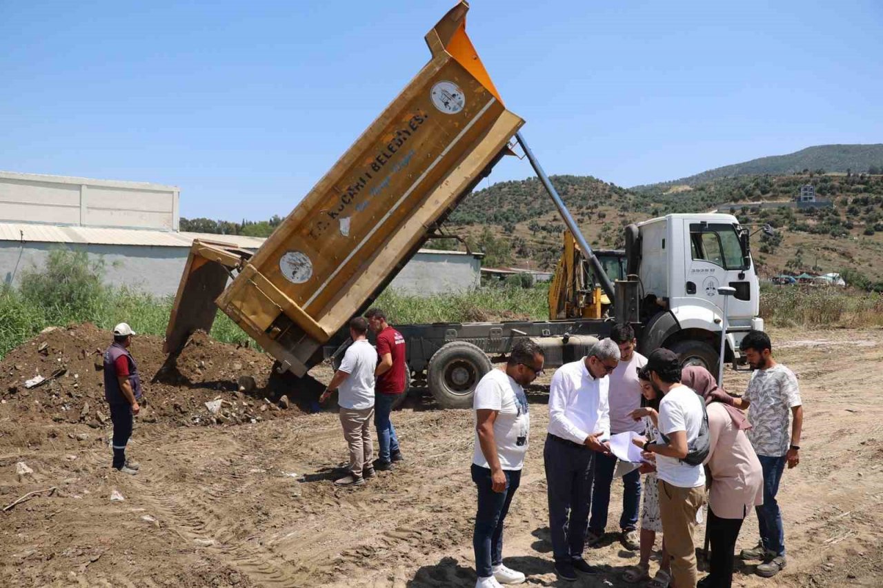Koçarlı’da hayırseverlerin bağışladığı arsada cami yapımına başlandı