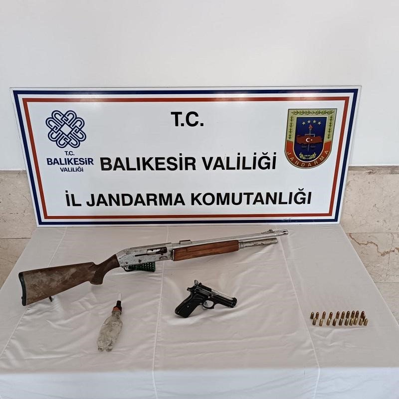 Balıkesir’de uyuşturucu operasyonu: 33 gözaltı